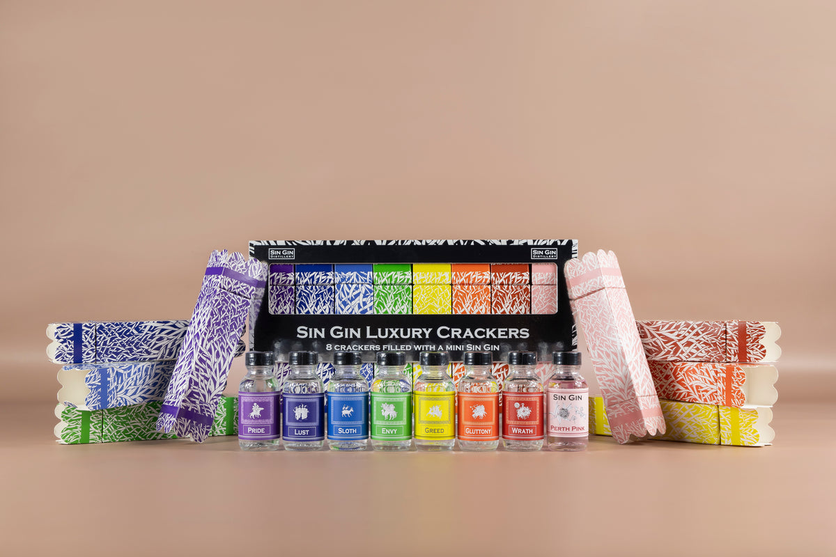 Gift Box: Christmas Crackers 8 x 50ml