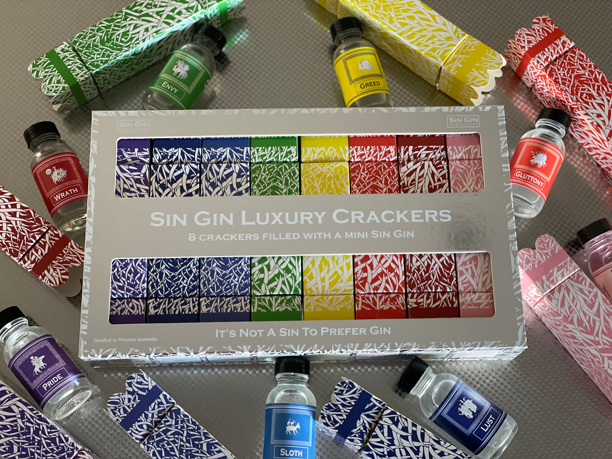 Gift Box: Christmas Crackers 8 x 50ml